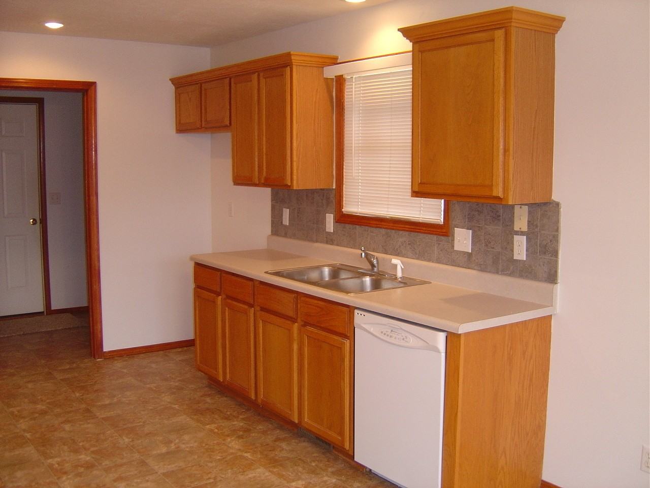 5003 N 9th St - Photo 4 of 8