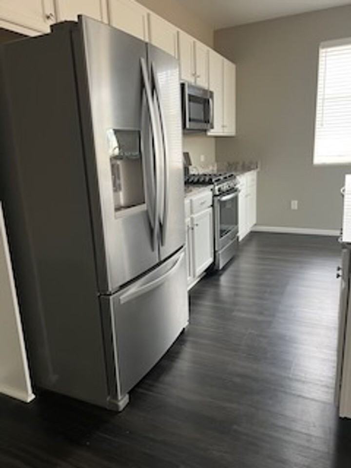 27883 E 9th Ln - Photo 3 of 20