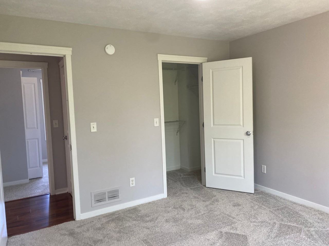 922 Peachcrest Ct Ne - Photo 5 of 19