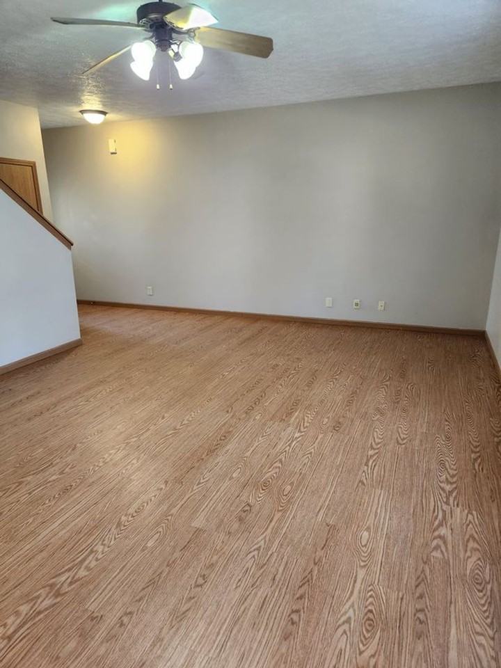 3920 Ledyard St - Photo 2 of 10