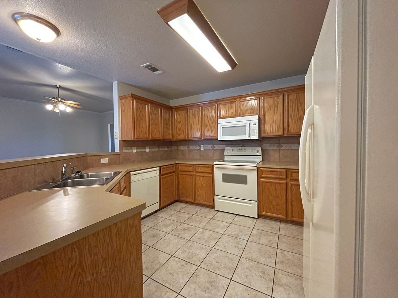 257 English Ln - Photo 7 of 24