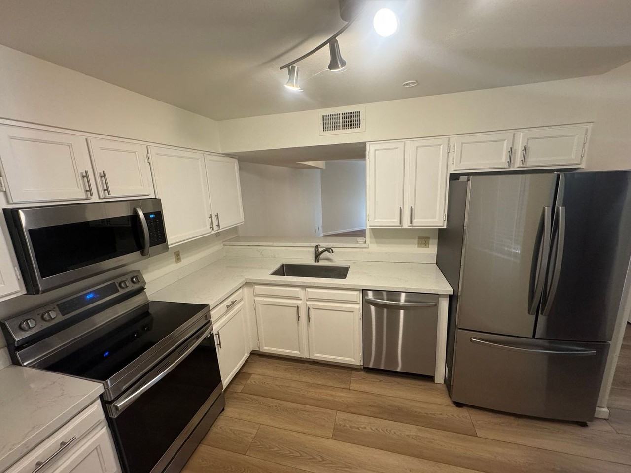 9345 N 92nd St #107 - Photo 6 of 27