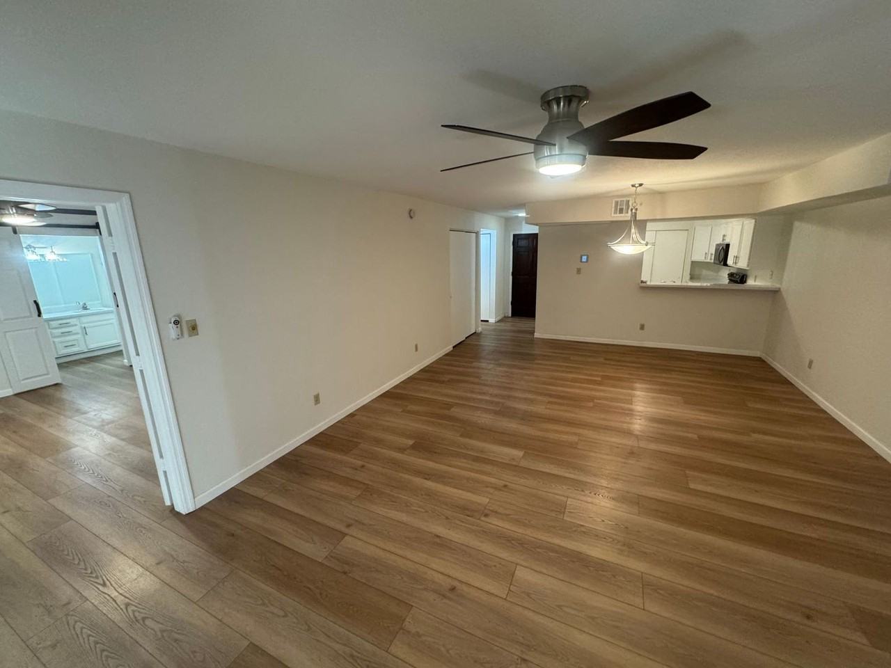 9345 N 92nd St #107 - Photo 7 of 27