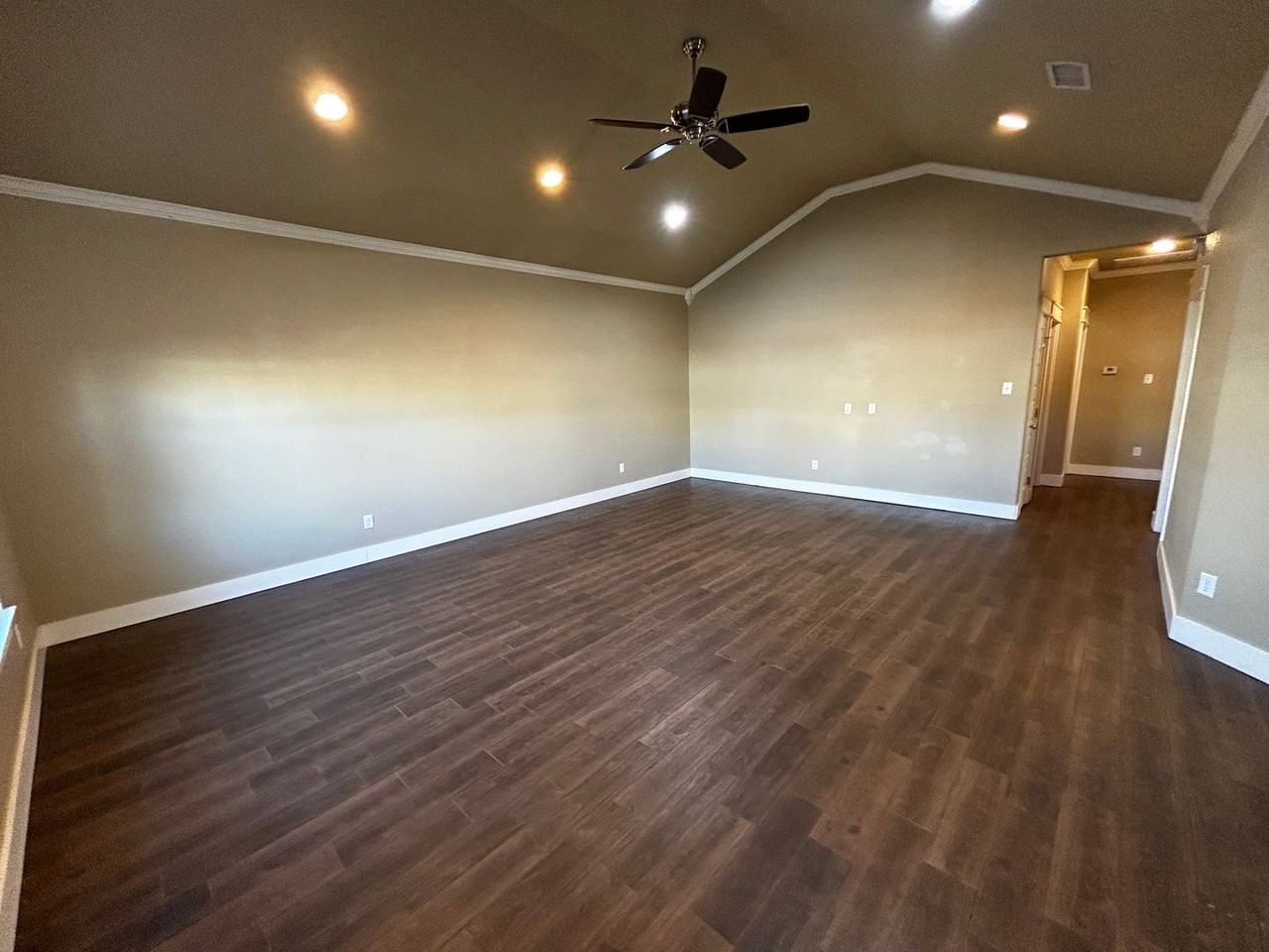 1226 Cabernet Dr - Photo 2 of 16