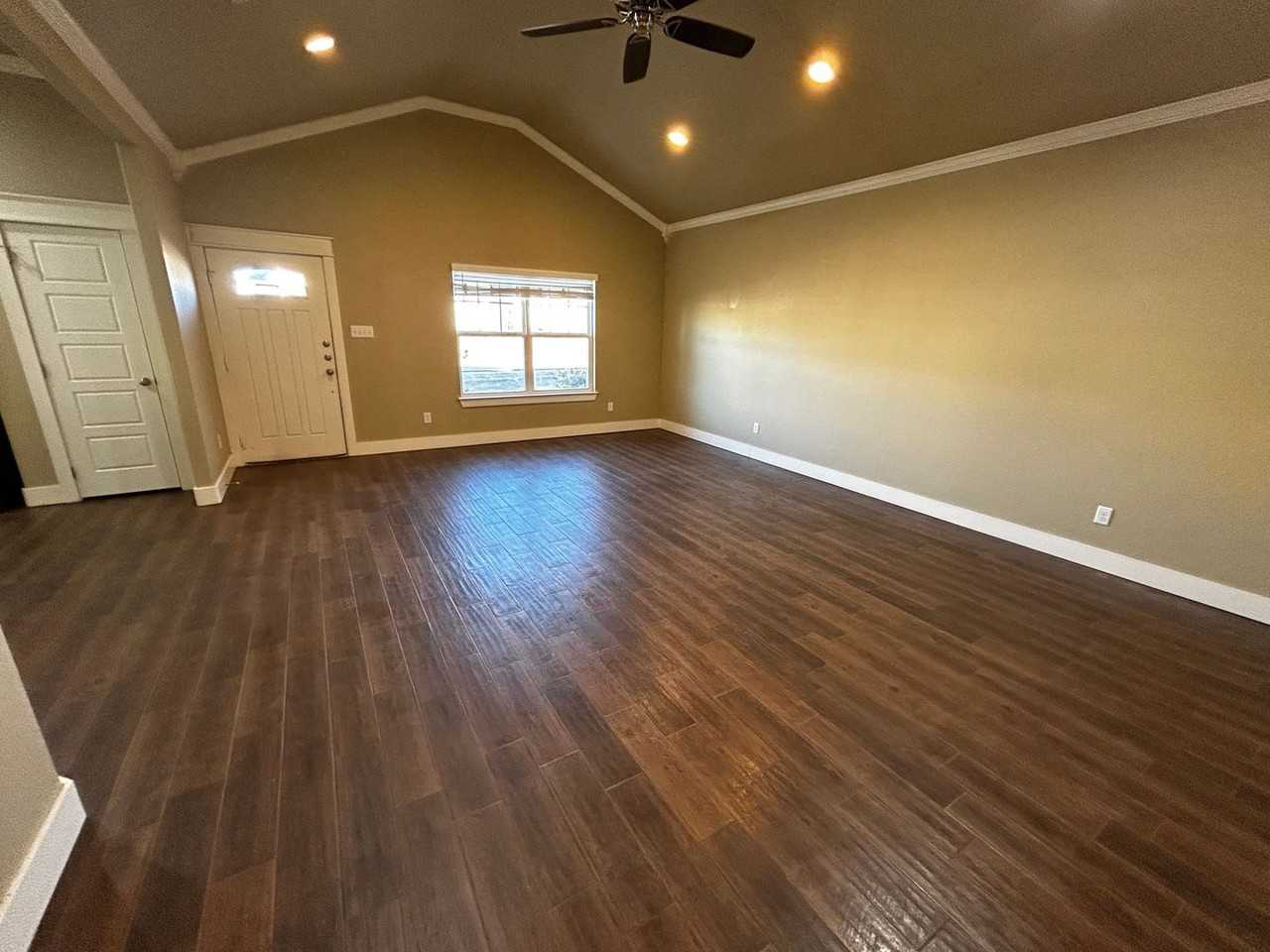 1226 Cabernet Dr - Photo 3 of 16