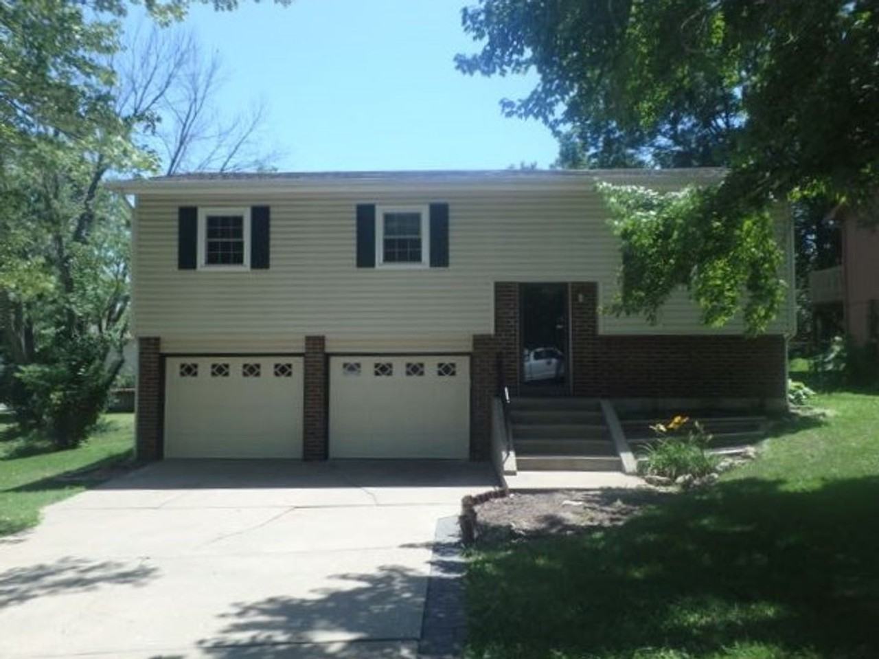 4516 Salem Dr - Photo 2 of 32