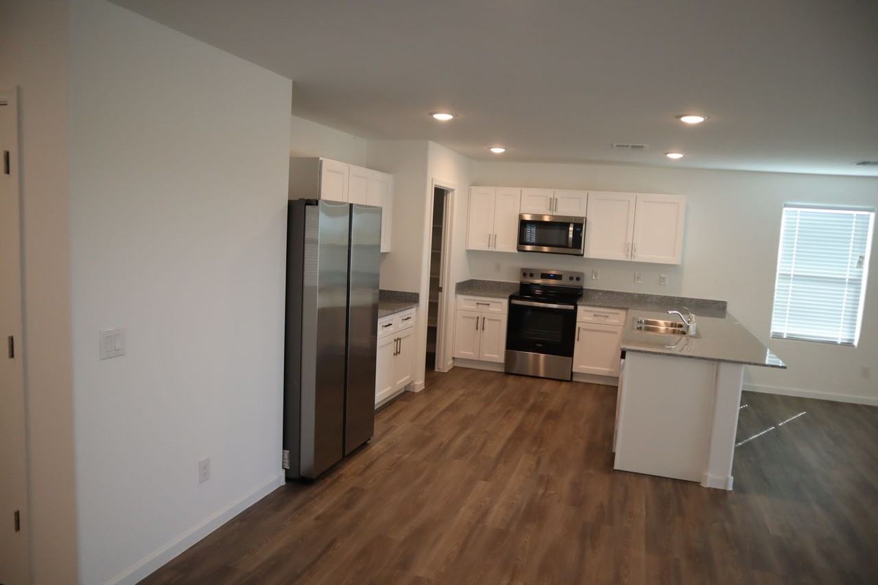 1267 W Flowstone Trl - Photo 4 of 50