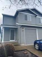 featured image of 275 Gwinn St E