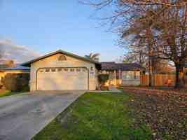 featured image of 898 Oakmont St