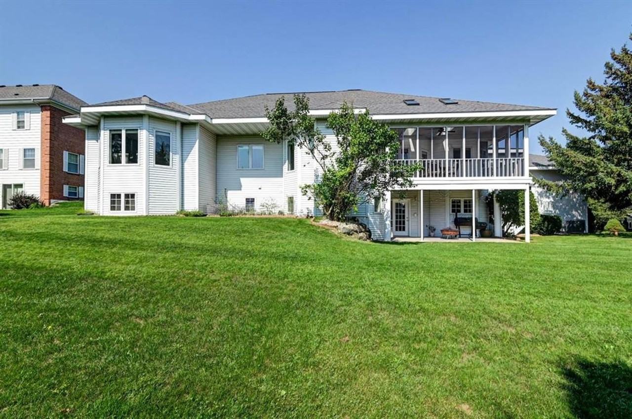 7417 Welton Dr - Photo 4 of 46