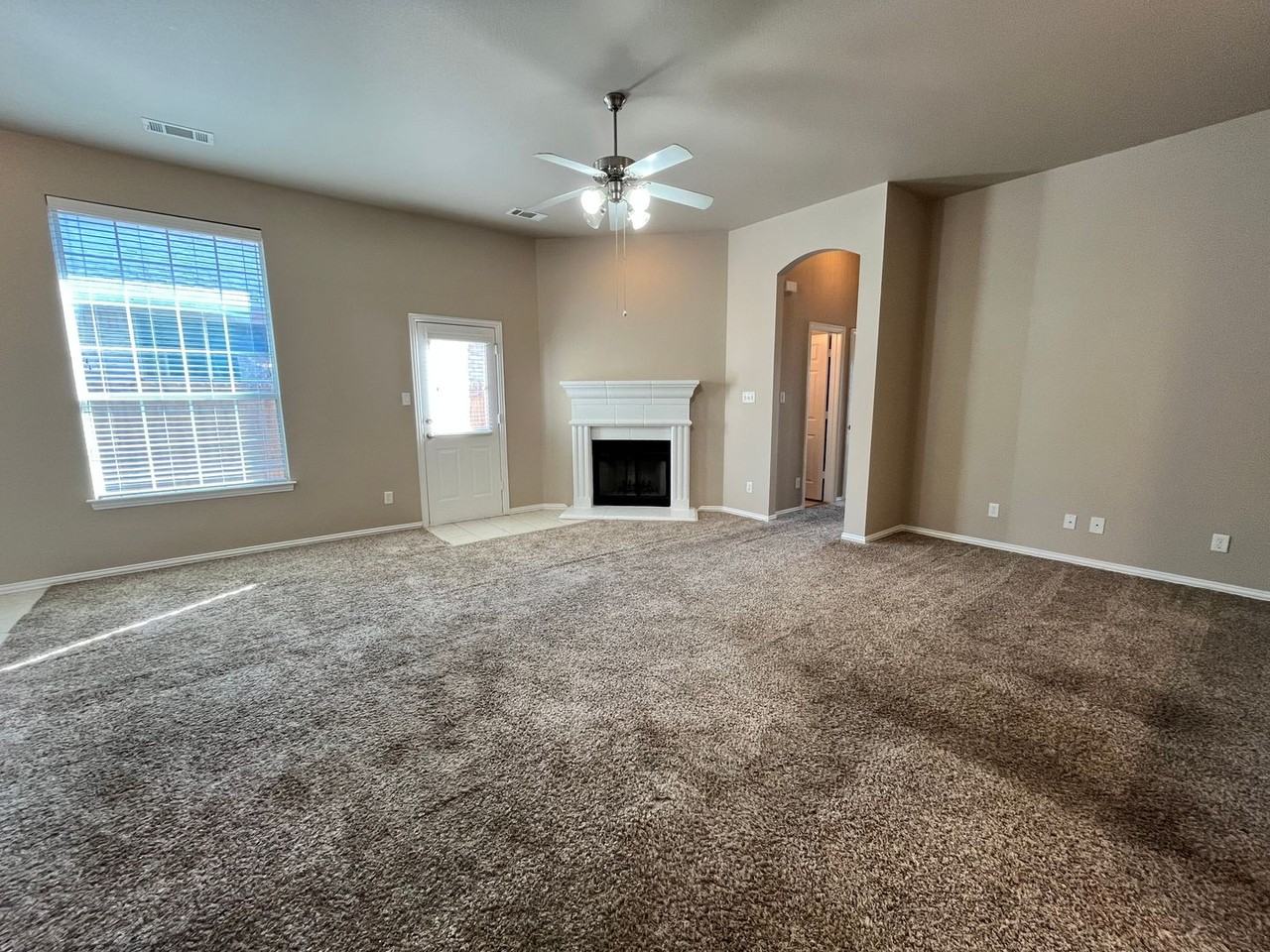 1506 Poinsettia Blvd - Photo 6 of 18