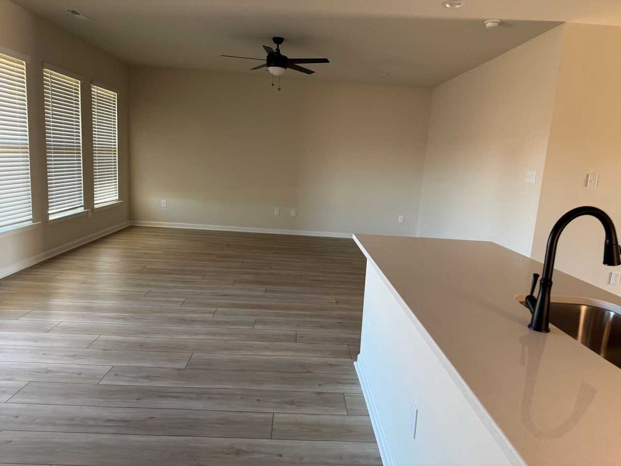 107 Ted Childs Way - Photo 3 of 14