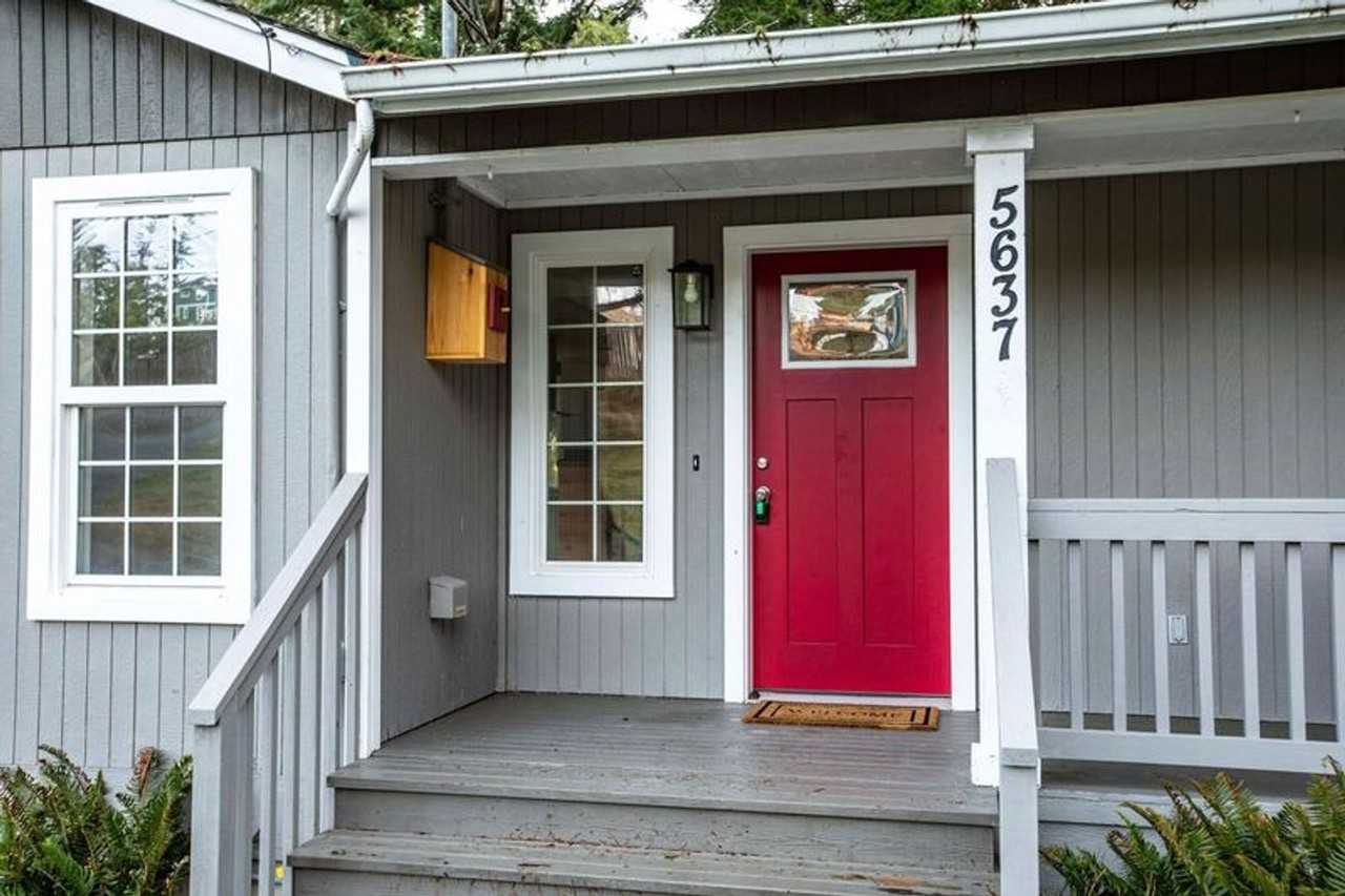 5637 Woodard Ave - Photo 3 of 33