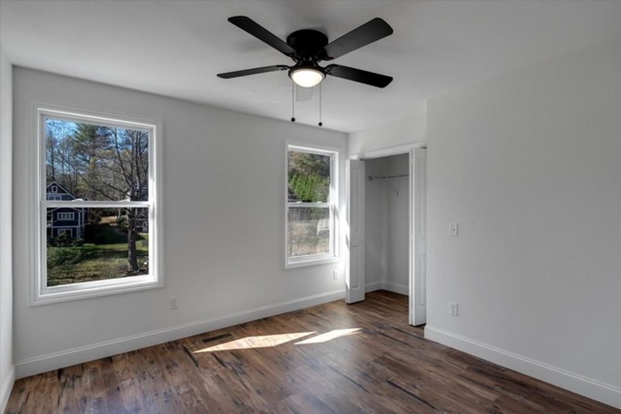 131 Owenby Ln - Photo 4 of 43