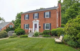 4401 Dresden St - Photo 1 of 1