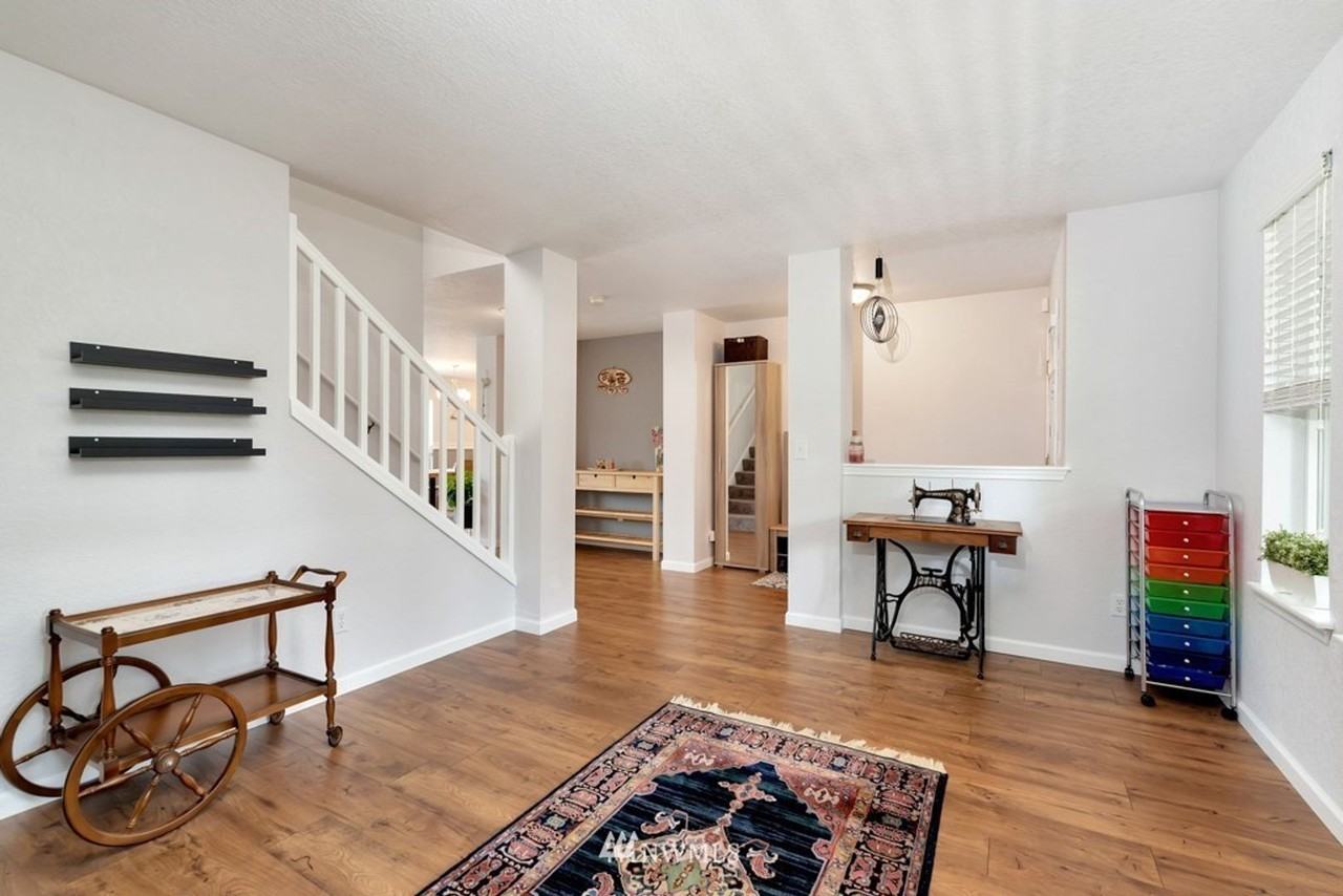 1106 Villanova St Ne - Photo 4 of 21