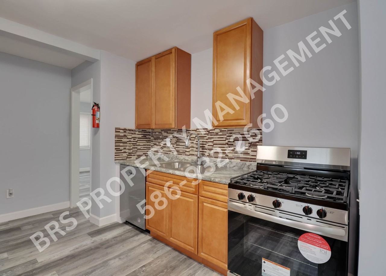 7535 Standard - Photo 3 of 19