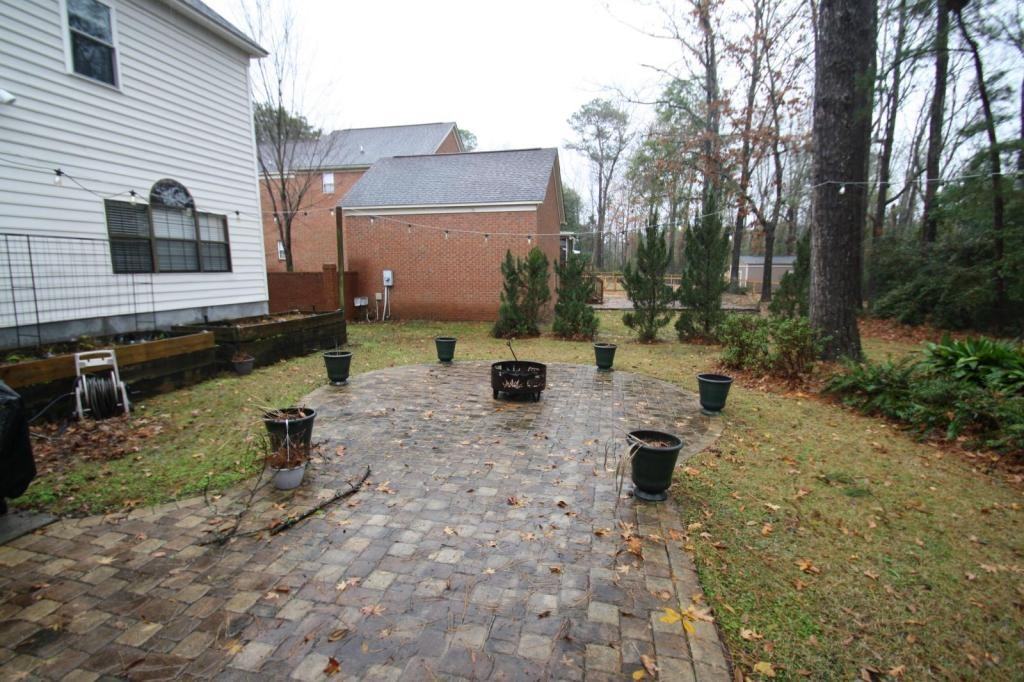 1879 Oleander Ct - Photo 4 of 41