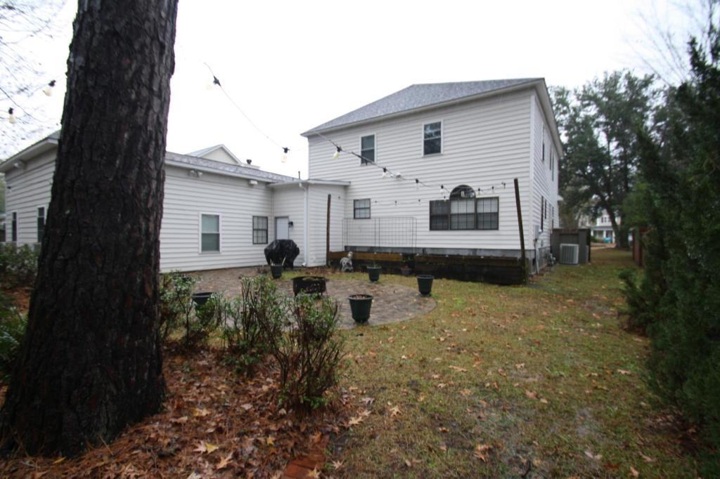 1879 Oleander Ct - Photo 6 of 41