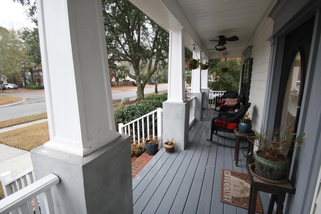 1879 Oleander Ct - Photo 7 of 41