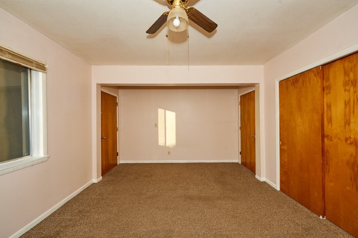 2414 Memorial Blvd #7 - Photo 6 of 8