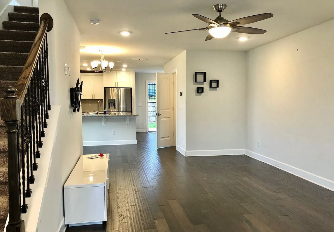 1131 Lilly Valley Way - Photo 4 of 20