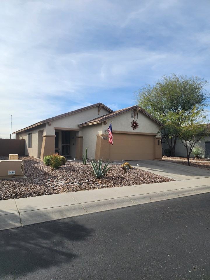 1825 W Owens Way - Photo 2 of 16