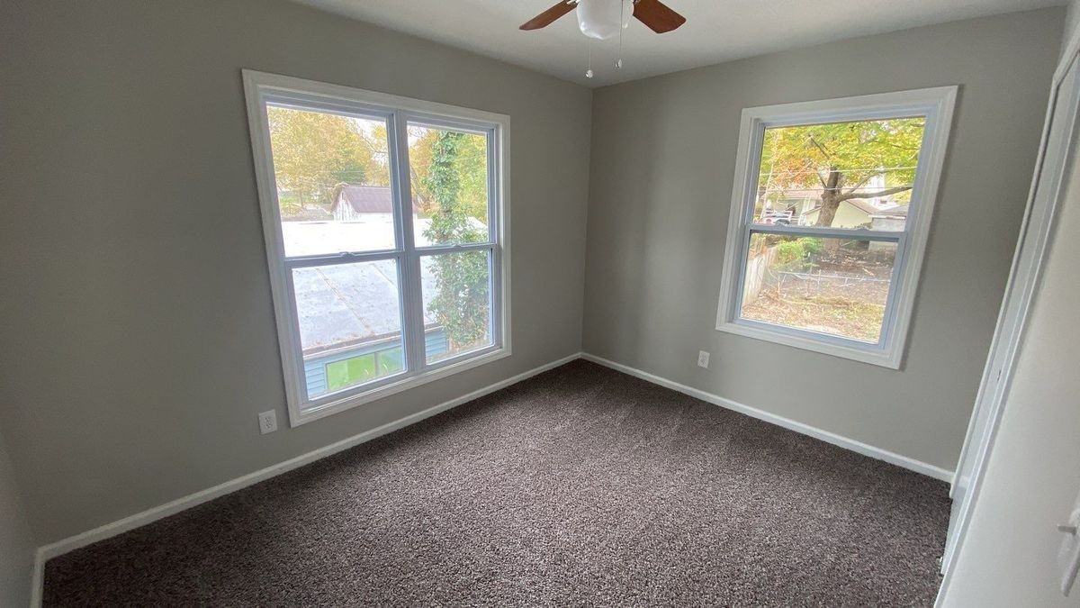 1101 S Main St - Photo 7 of 10