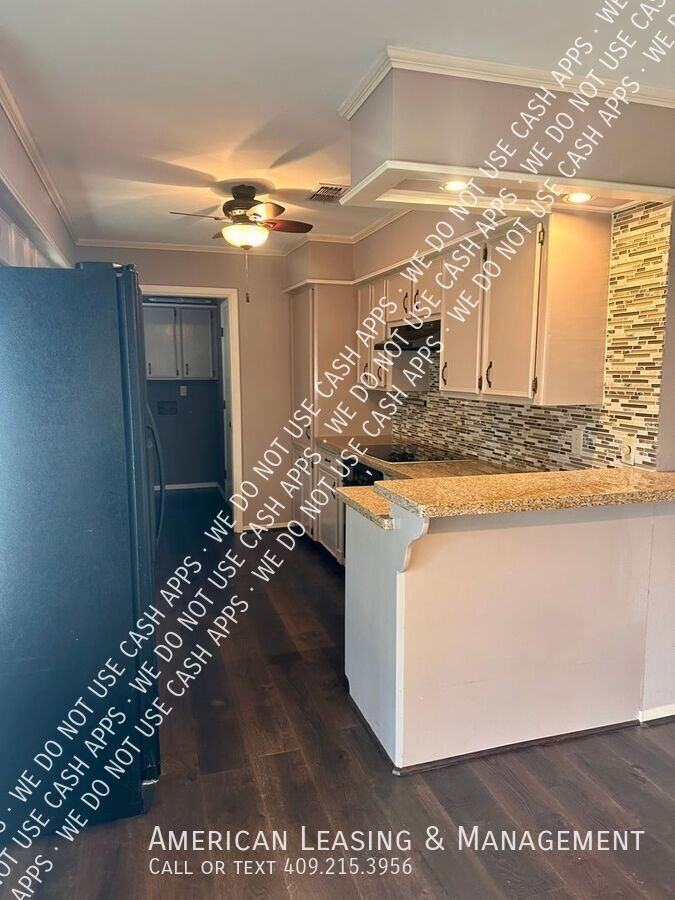 704 Willow Oak St - Photo 7 of 8