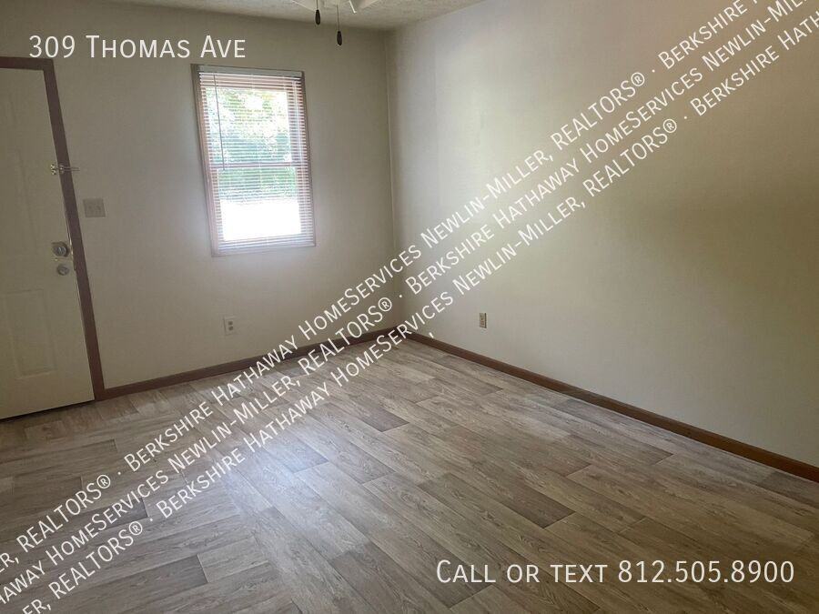 309 Thomas Ave - Photo 3 of 8