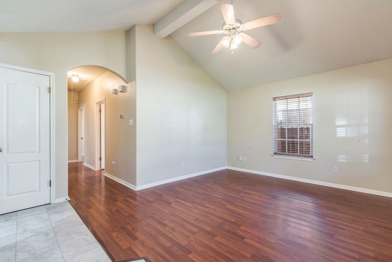 1700 Sanchez St - Photo 7 of 26