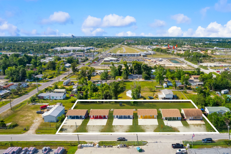 E 17th St #2224 - Photo 4 of 8