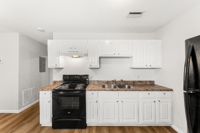 E 17th St #2224 - Photo 5 of 8