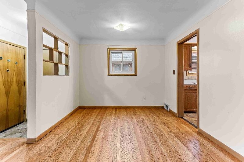 8476 Colonial St - Photo 3 of 17