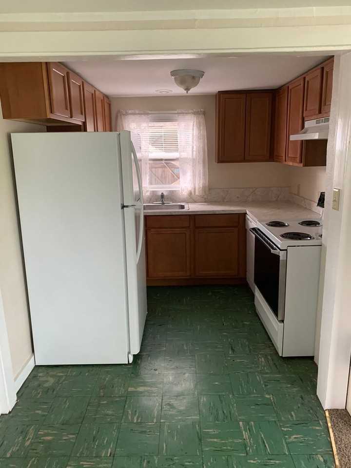 359 E First Ave - Photo 3 of 6