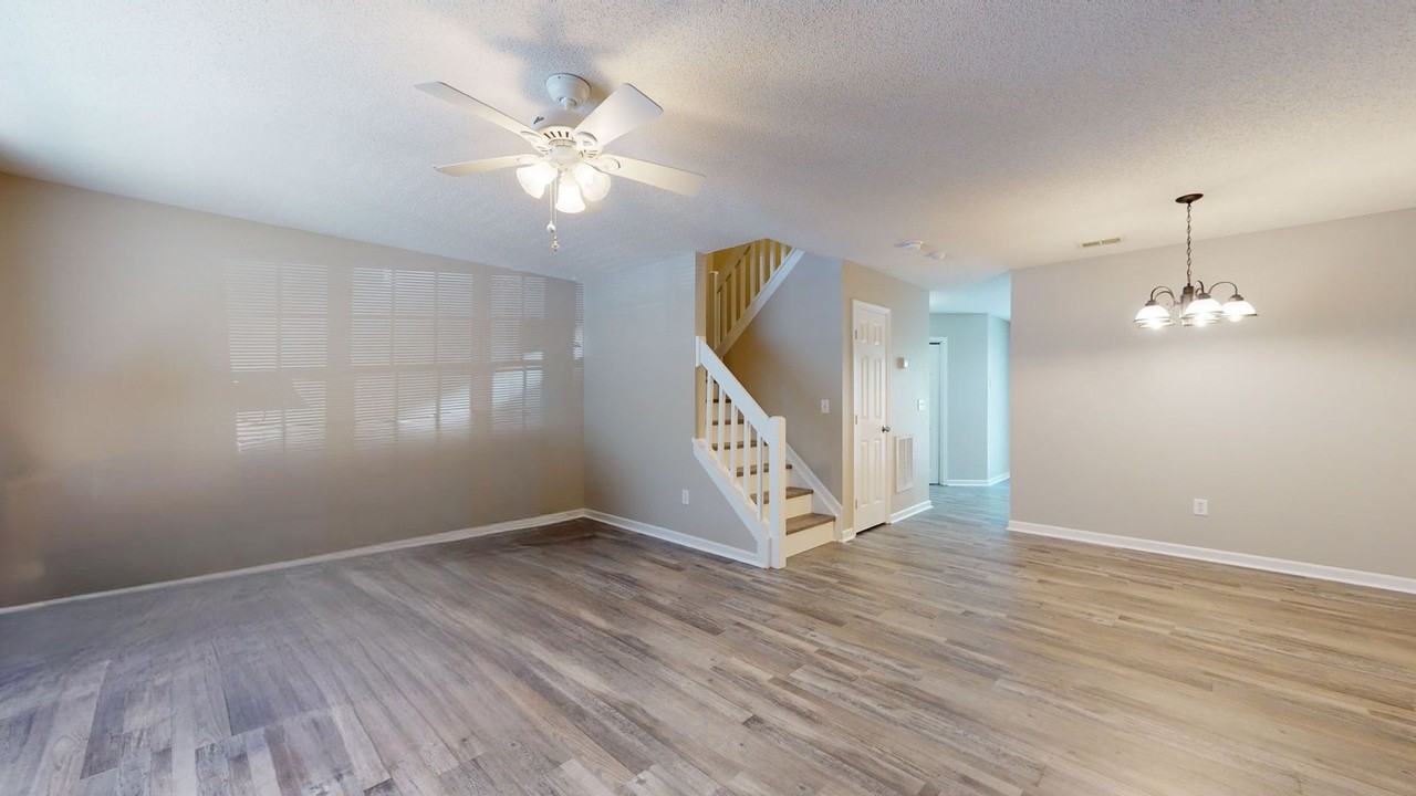 670 Emerald Cove Dr - Photo 5 of 32