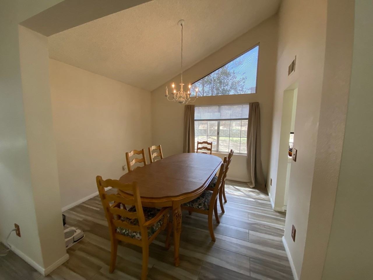 2732 Dearborn Ave - Photo 3 of 17