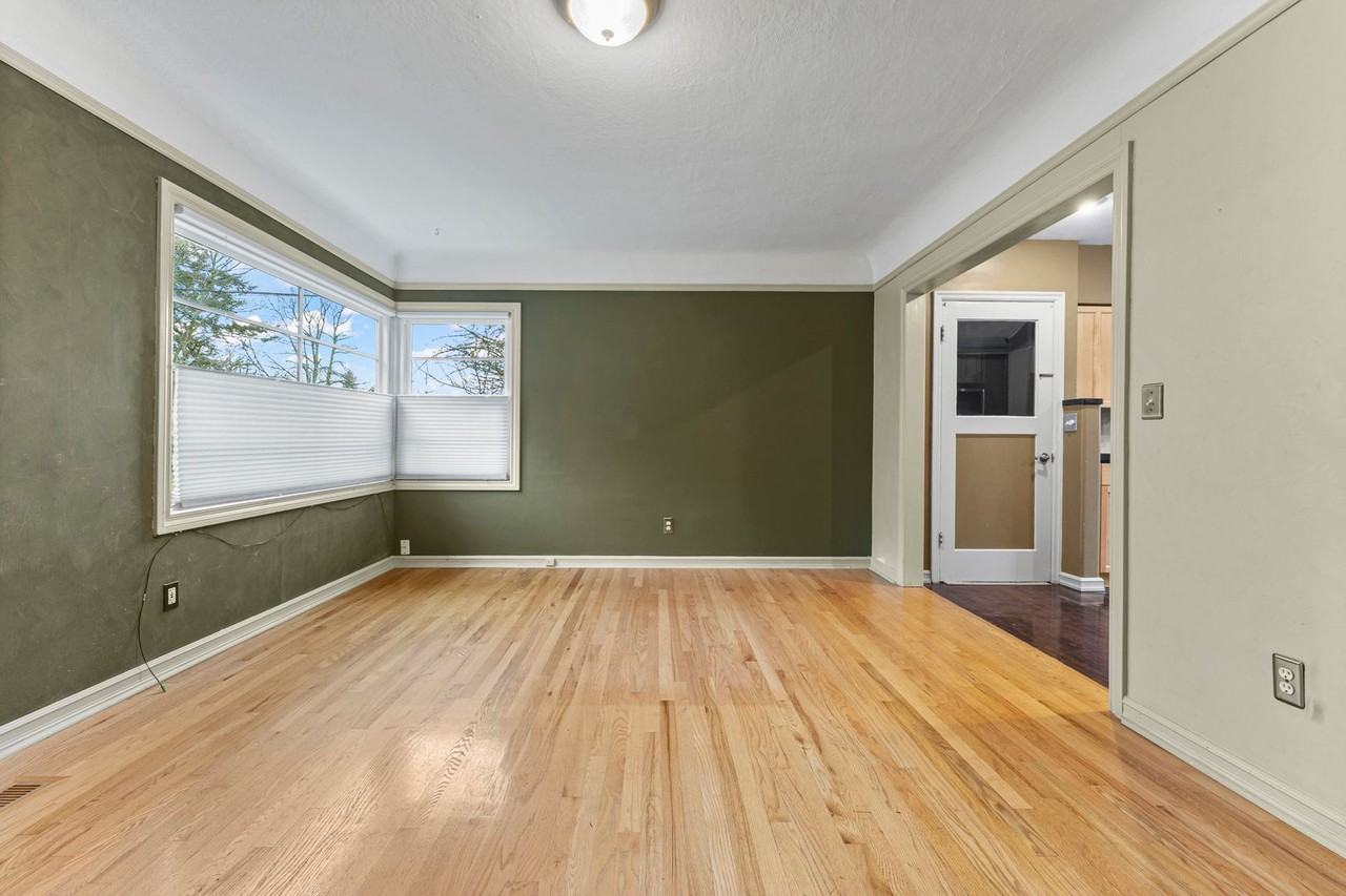 7127 N Westanna Ave - Photo 3 of 34