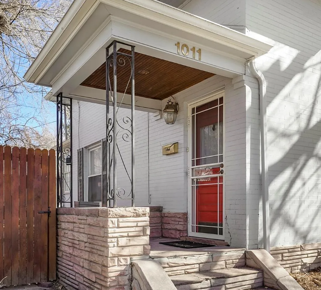 1011 E Exposition Ave - Photo 3 of 19