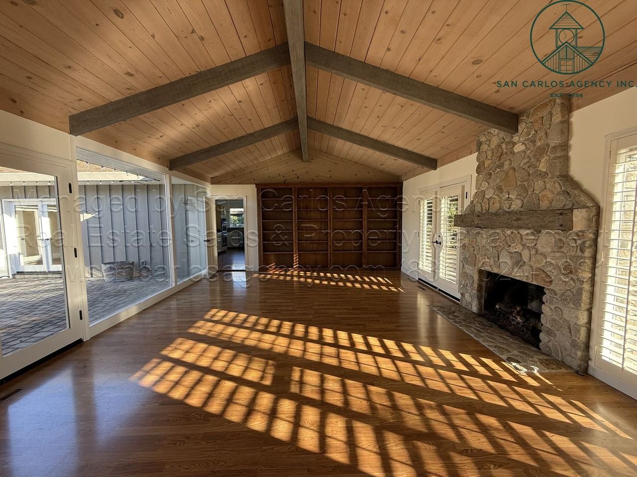 7042 Valley Greens Cir - Photo 5 of 31