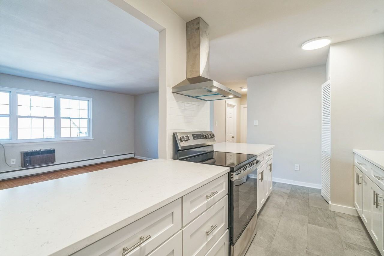 412 North Jackson Street - Photo 6 of 21