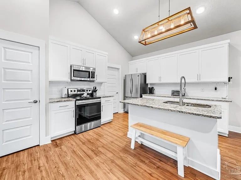 1010 N D St #NA - Photo 7 of 23