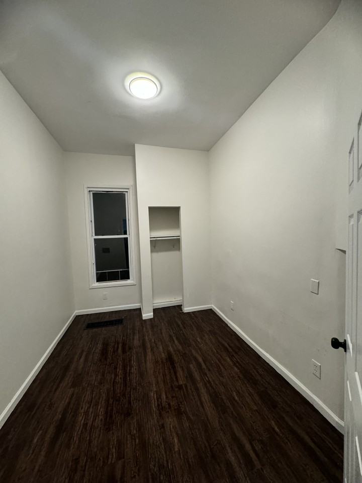 1051 Trinity Ave #1 - Photo 2 of 6