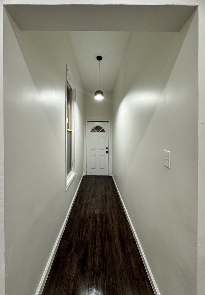 1051 Trinity Ave #1 - Photo 3 of 6