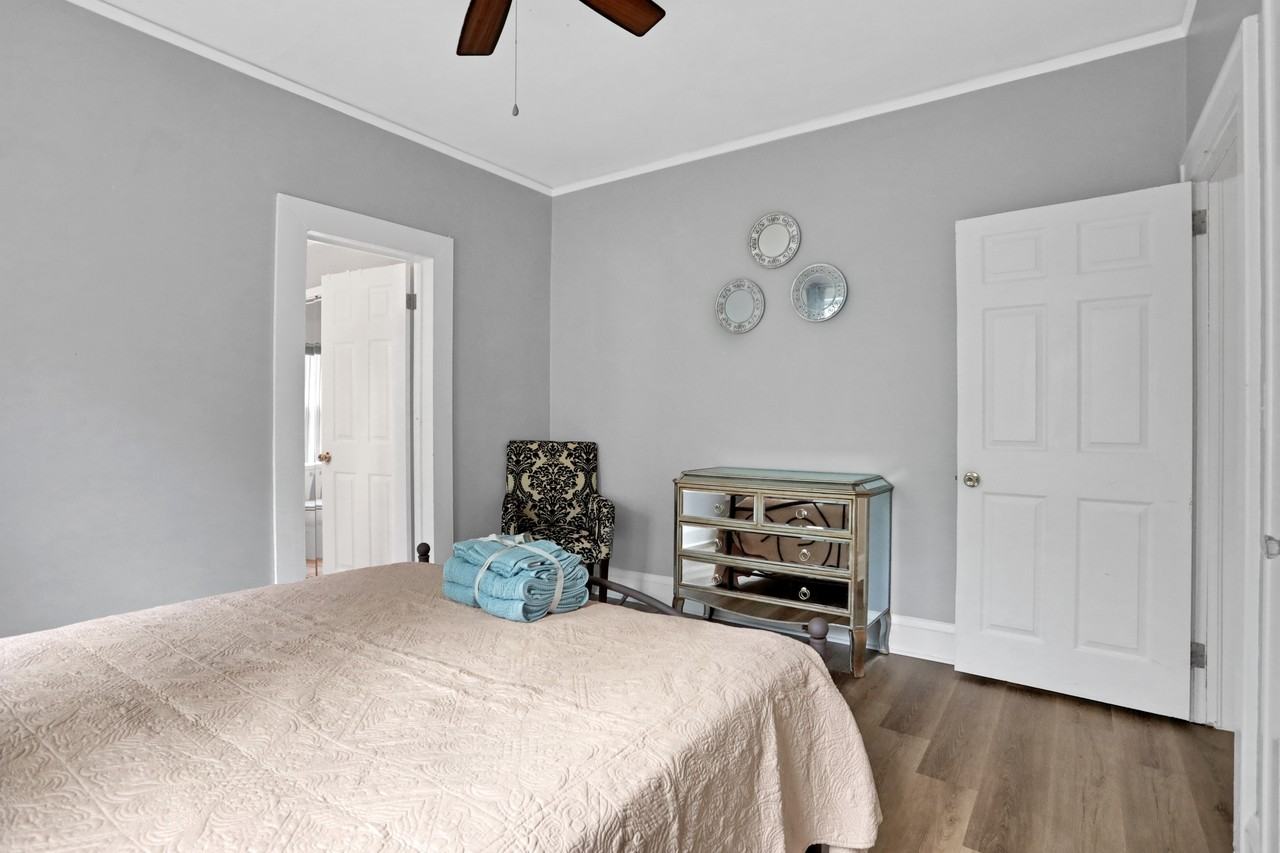 4318 Lexington Ave #NA - Photo 2 of 38