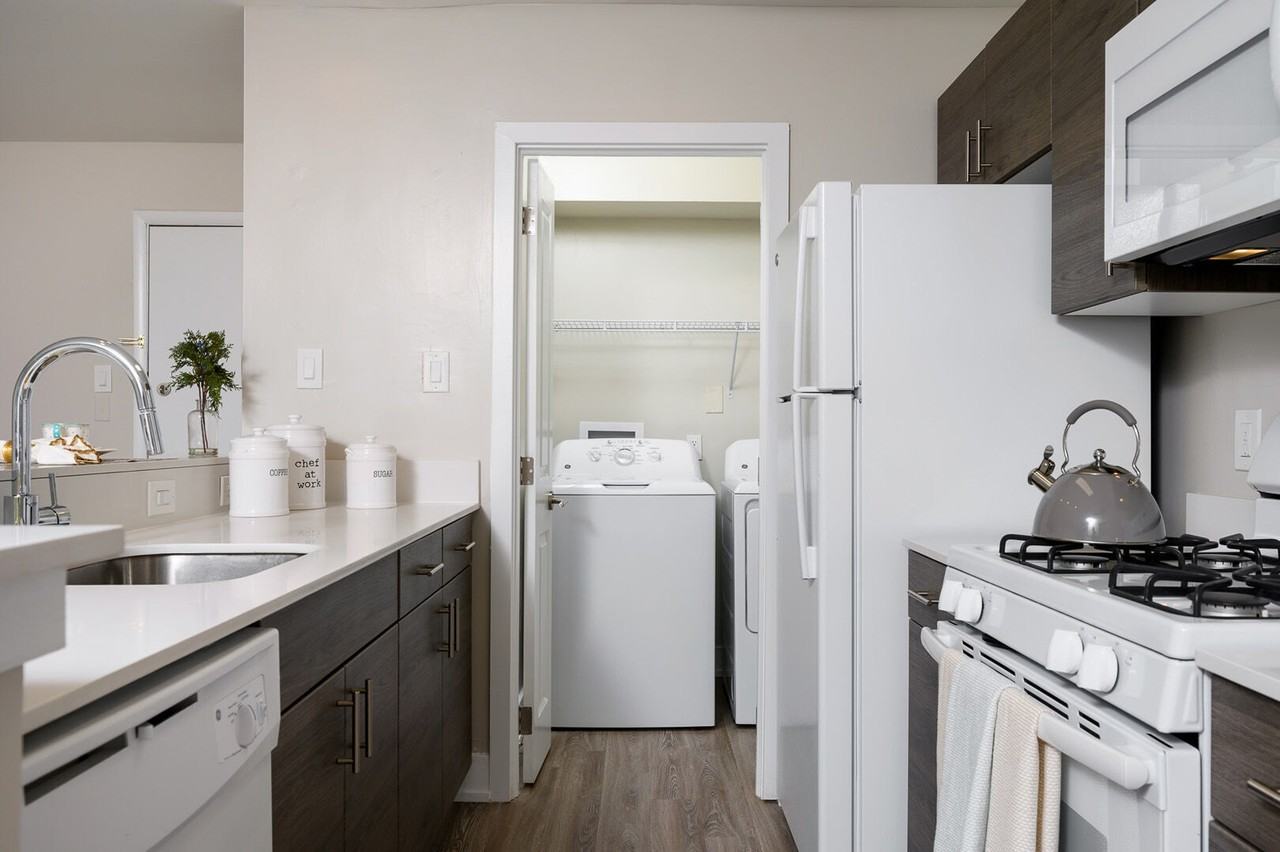 265 Flats - Photo 6 of 17