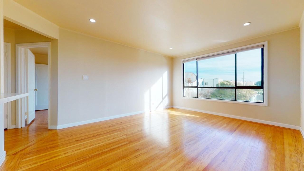 3121 Taraval Street - Photo 3 of 11
