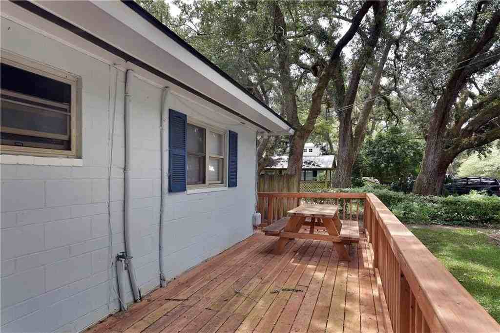 1058 Sherman Ave - Photo 3 of 16