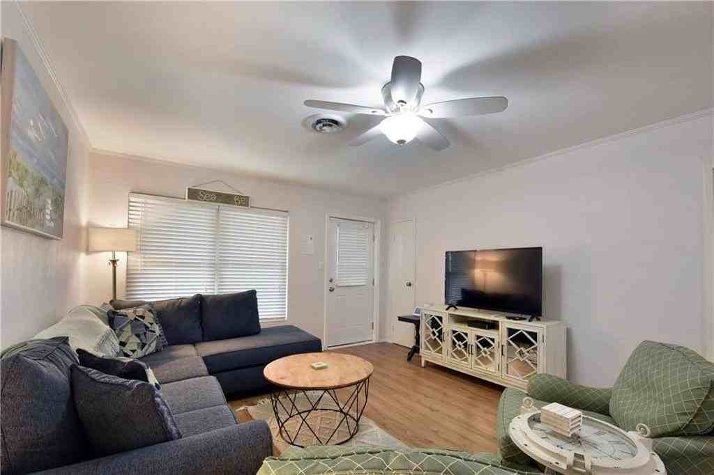 1058 Sherman Ave - Photo 7 of 16