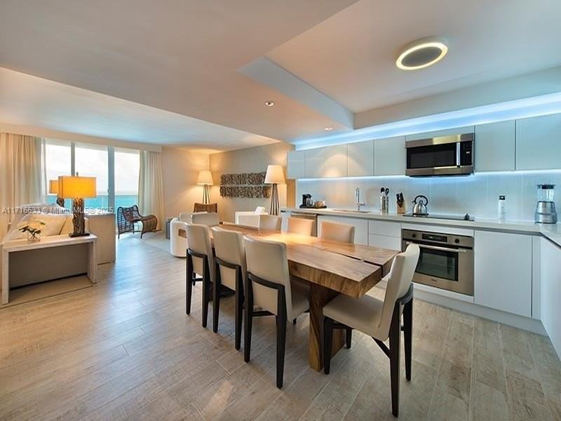 102 24th St #1540 - Photo 3 of 27